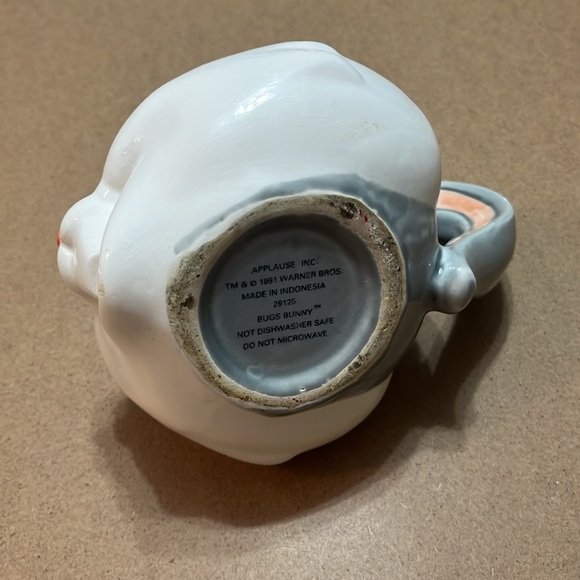 Vintage Bugs Bunny Mug - Picture 3 of 8